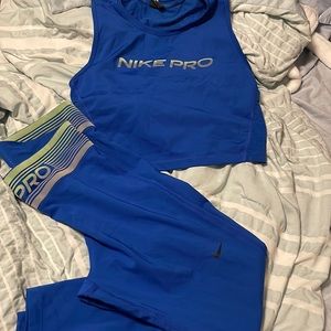 Womens nike pro 2 piece